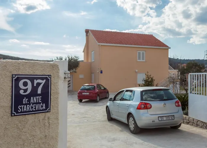 公寓 župa 米利尼